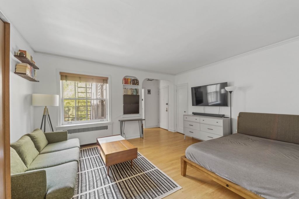 Real estate property located at 2 Grove #3B, NewYork, West Village, New York City, NY