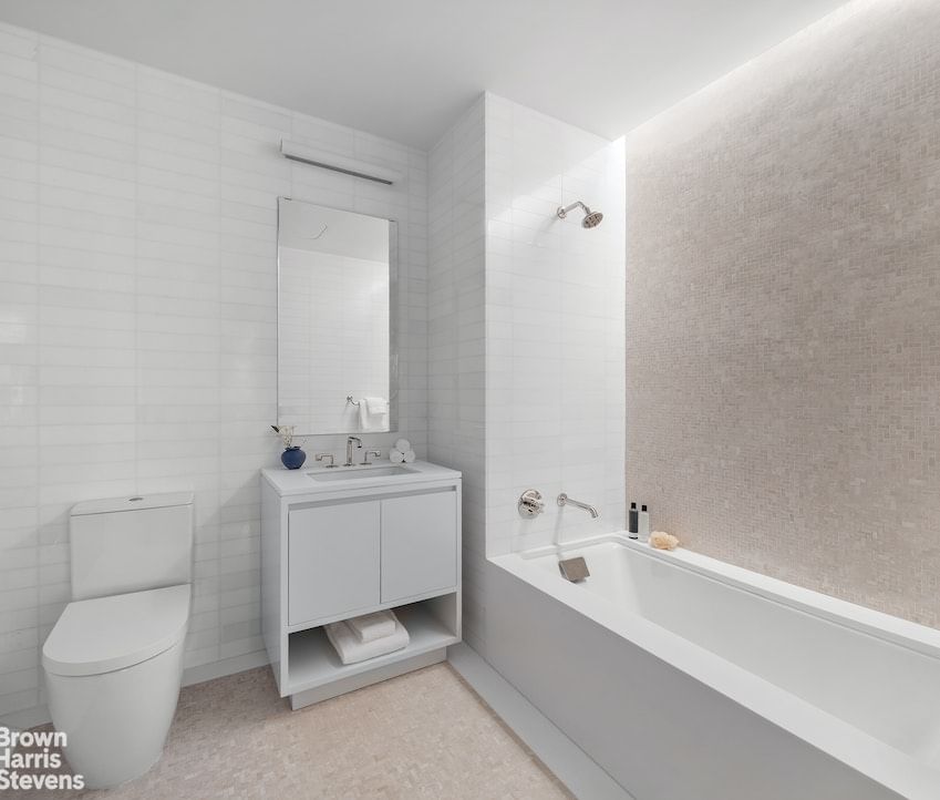 Real estate property located at 1289 LEXINGTON #18A, New York, Carnegie Hill, New York City, NY