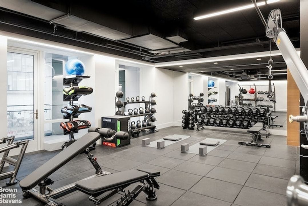 Real estate property located at 1289 LEXINGTON #18A, New York, Carnegie Hill, New York City, NY