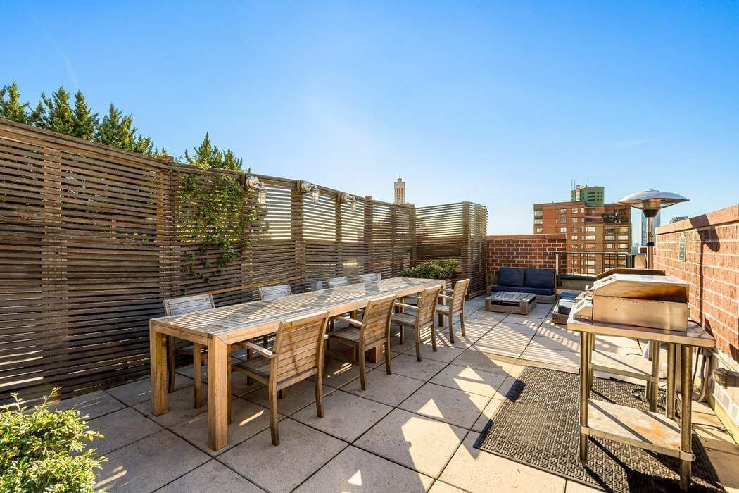 Real estate property located at 225 Rector #11R, New York, Battery Park, New York City, NY