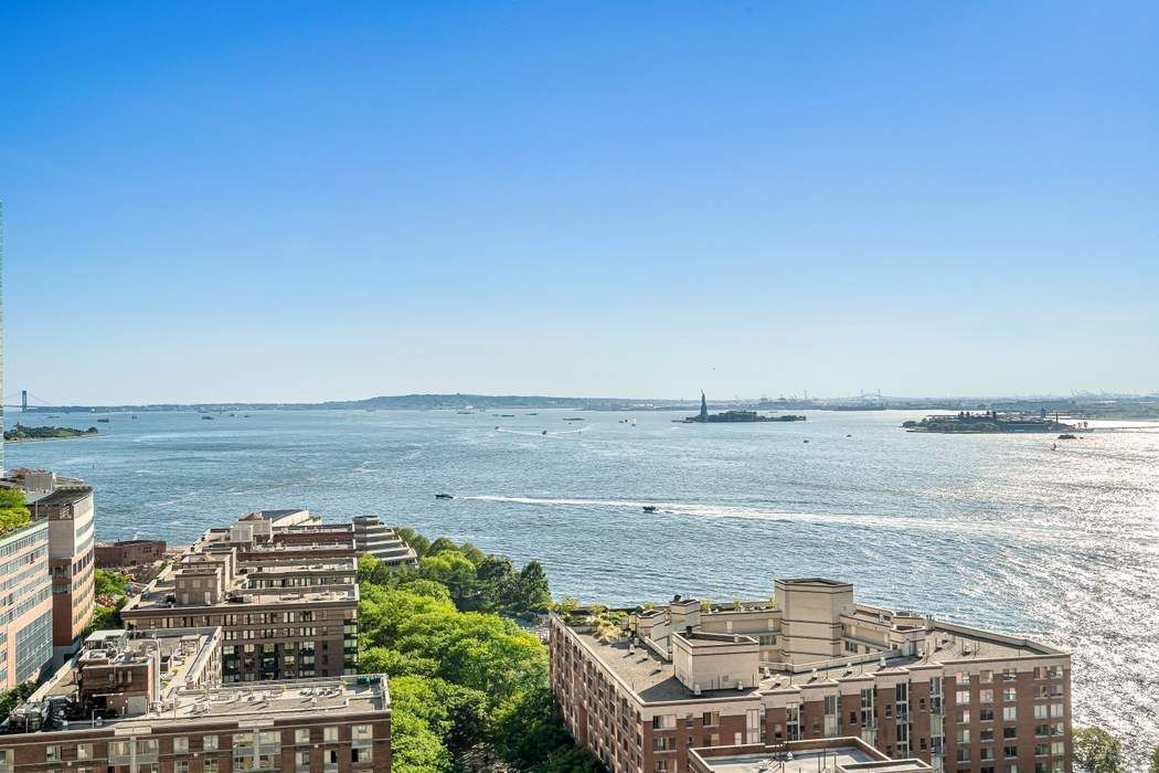 Real estate property located at 225 Rector #11R, New York, Battery Park, New York City, NY