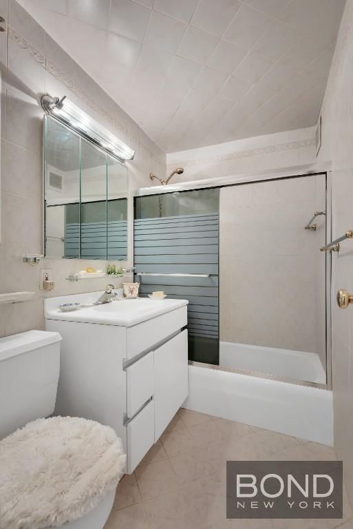 Real estate property located at 444 86th #27J, New York, Upper East Side, New York City, NY