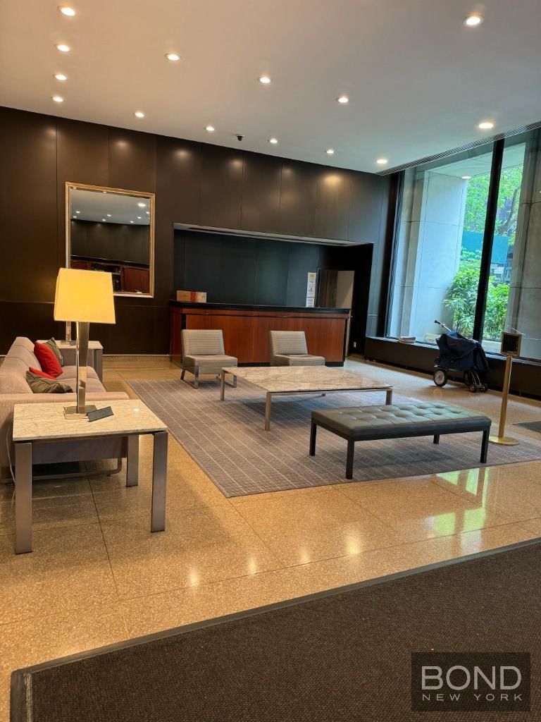 Real estate property located at 444 86th #27J, New York, Upper East Side, New York City, NY