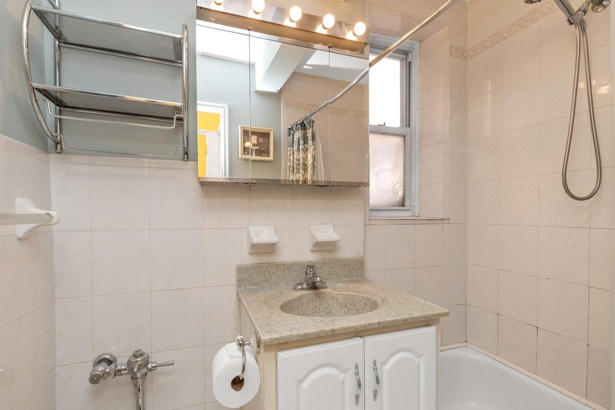 Real estate property located at 67-40 BOOTH #4G, Queens, Forest Hills, New York City, NY