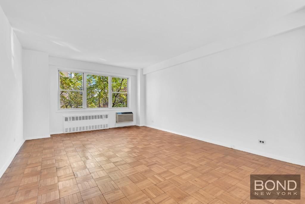 Real estate property located at 14 Horatio #8B, New York, Greenwich Village/west Village, New York City, NY