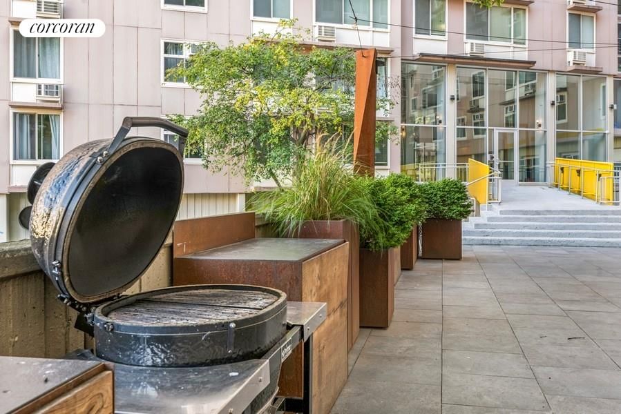 Real estate property located at 575 MAIN #1408, New York, Roosevelt Island, New York City, NY