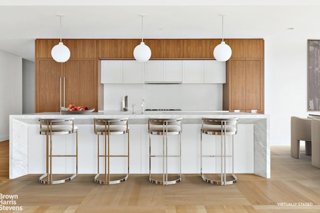 Real estate property located at 1289 LEXINGTON #14B, New York, Carnegie Hill, New York City, NY