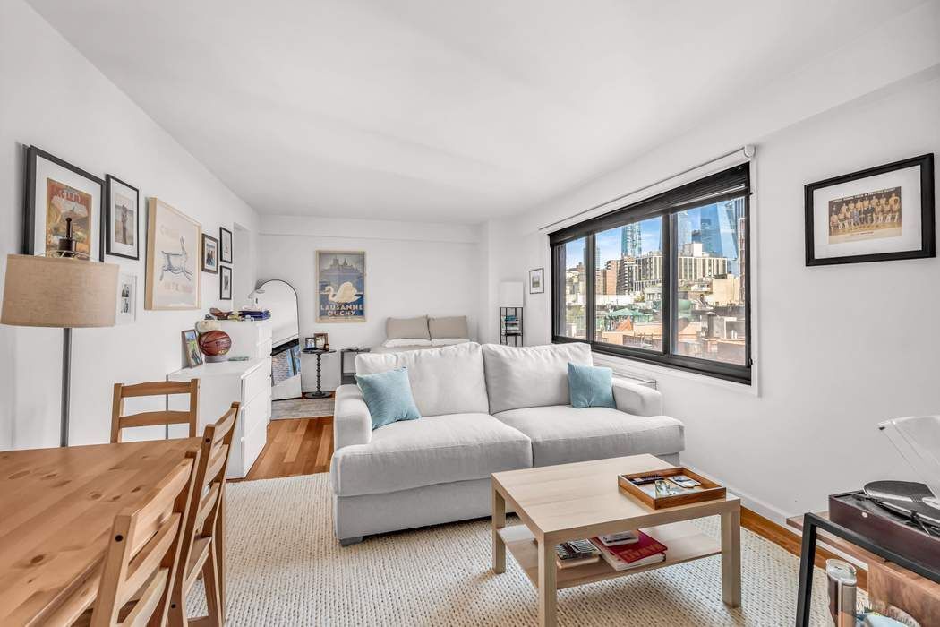 Real estate property located at 201 21st #8K, New York, Chelsea, New York City, NY