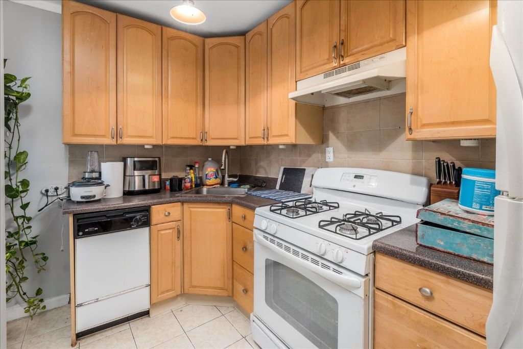Real estate property located at 34-20 78th #2J, Queens, Jackson Heights, New York City, NY