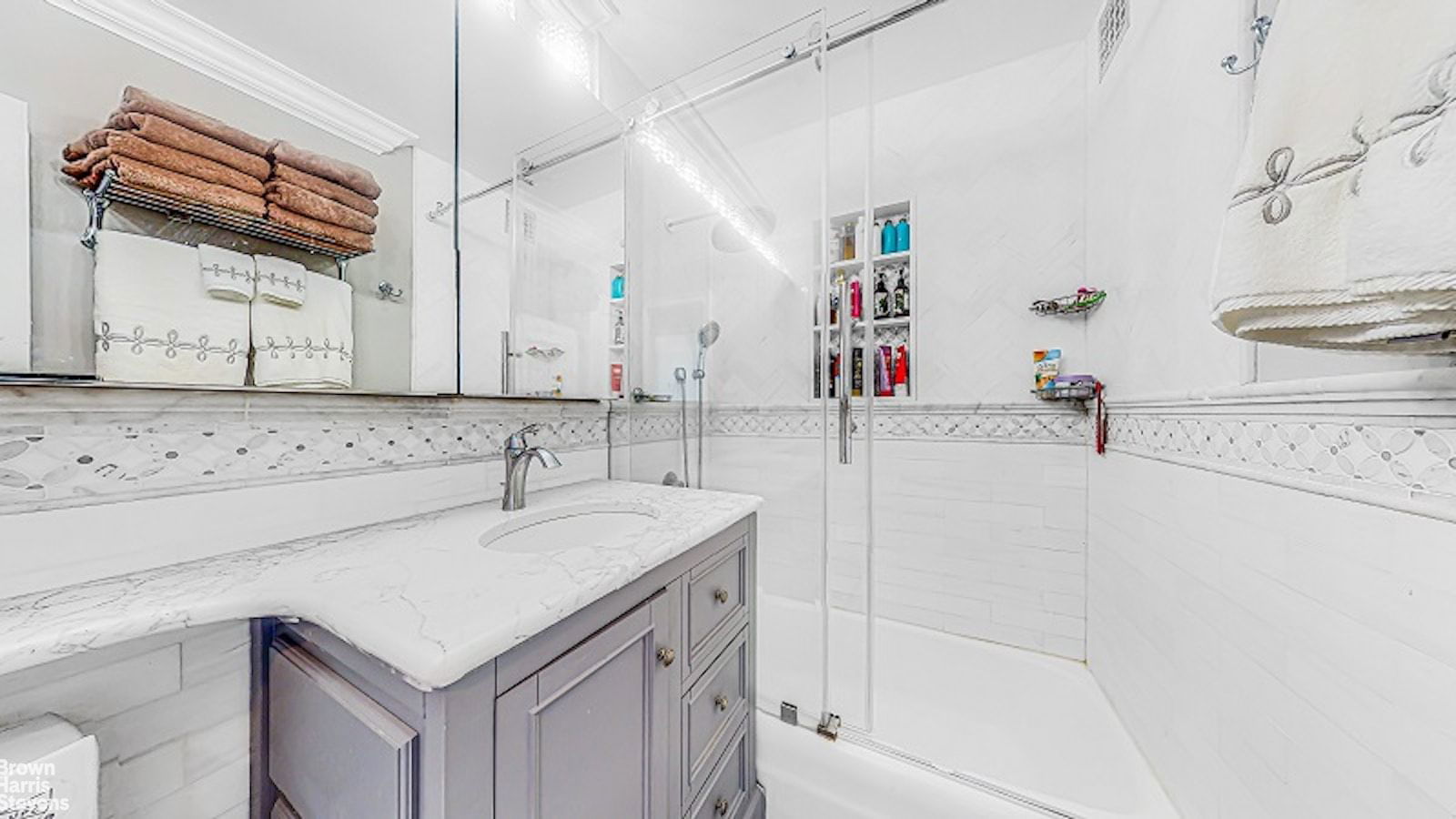 Real estate property located at 345 80TH #19EF, New York, Yorkville, New York City, NY