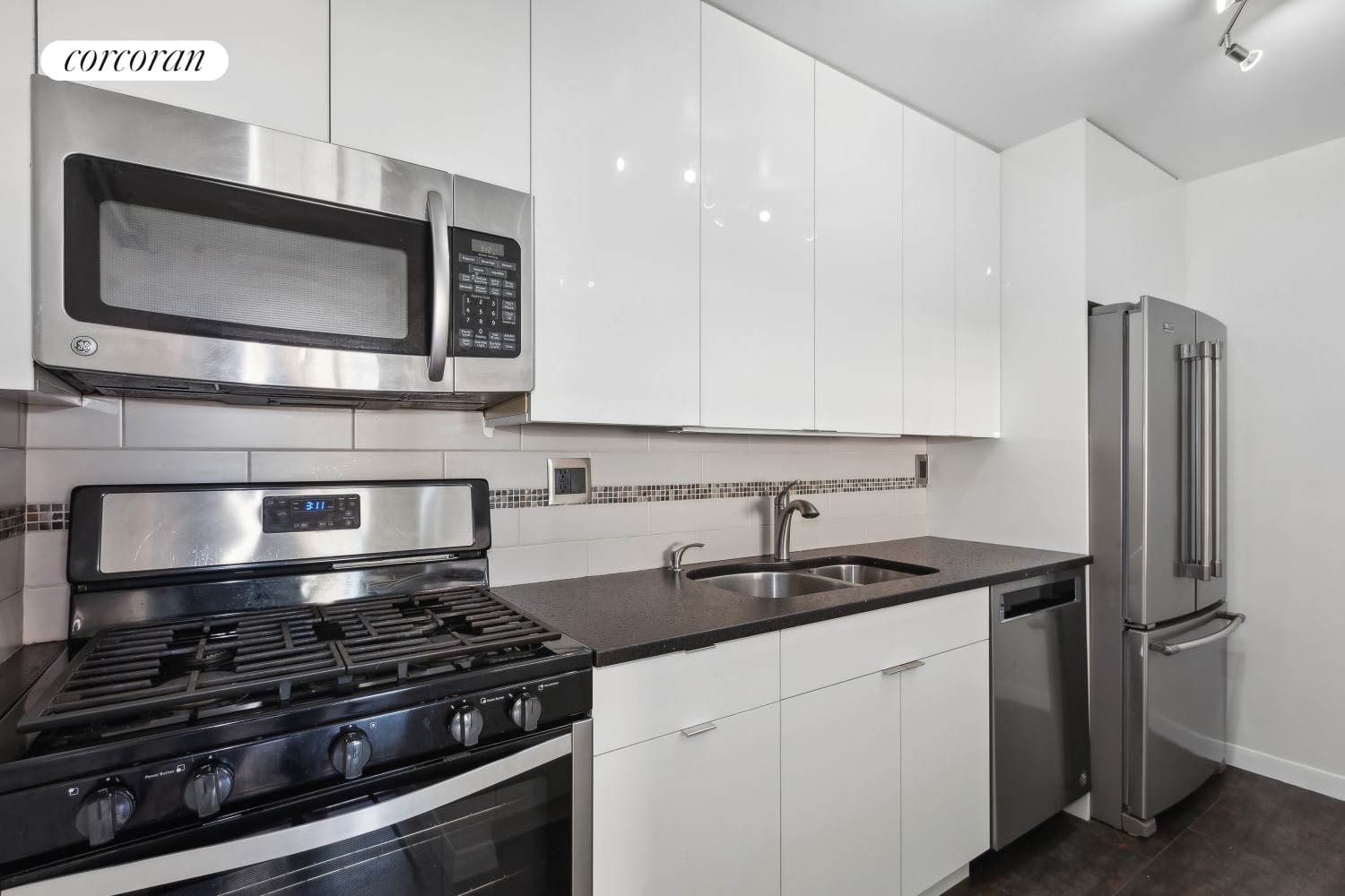 Real estate property located at 531 MAIN #1213, New York, Roosevelt Island, New York City, NY