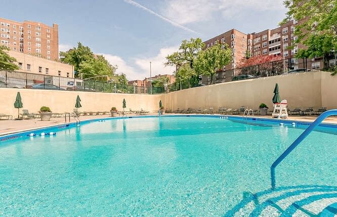 Real estate property located at 555 Kappock #16-A, Bronx, Spuyten Duyvil, New York City, NY