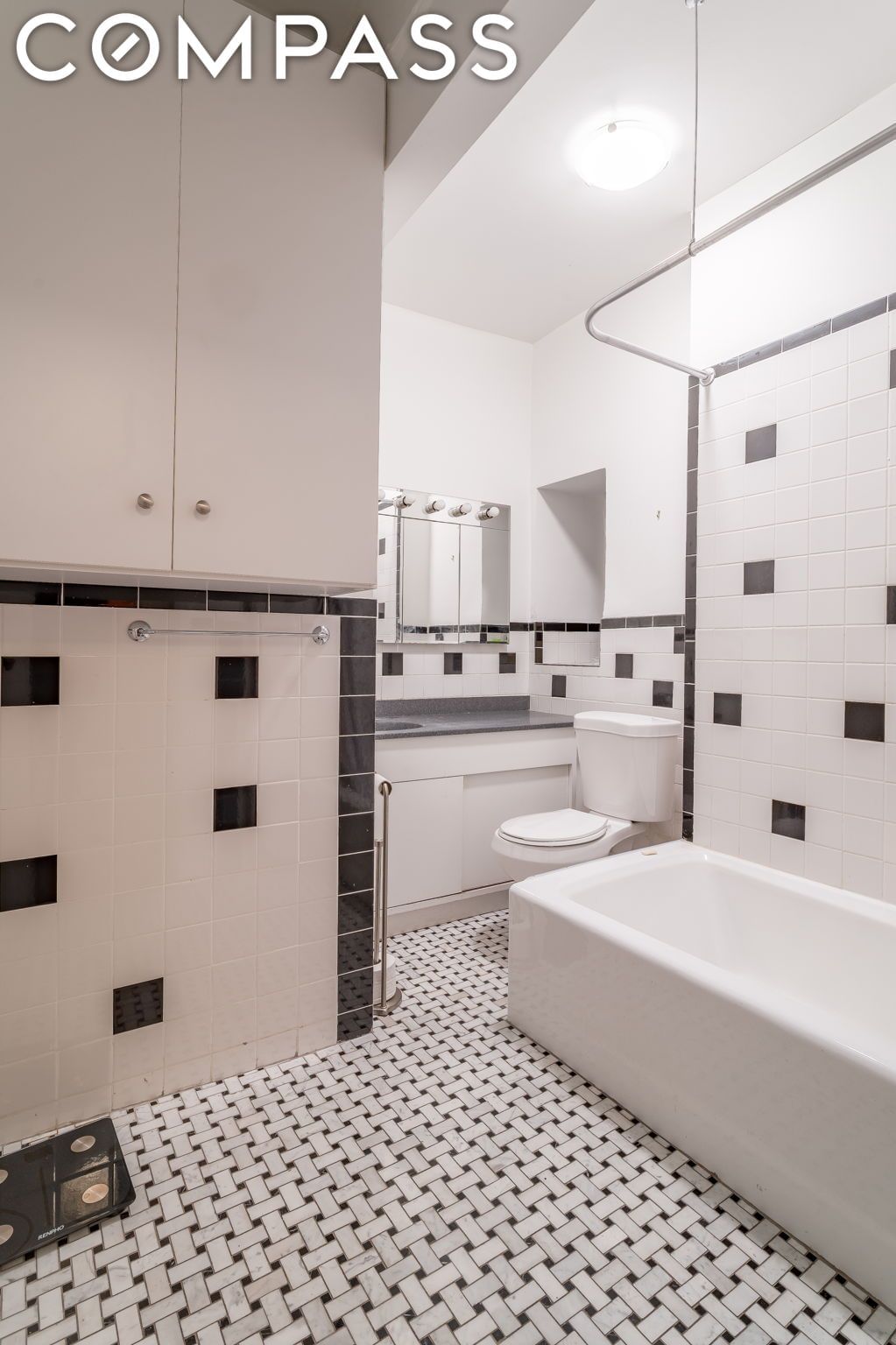 Real estate property located at 61 86th #25, New York, Upper East Side, New York City, NY