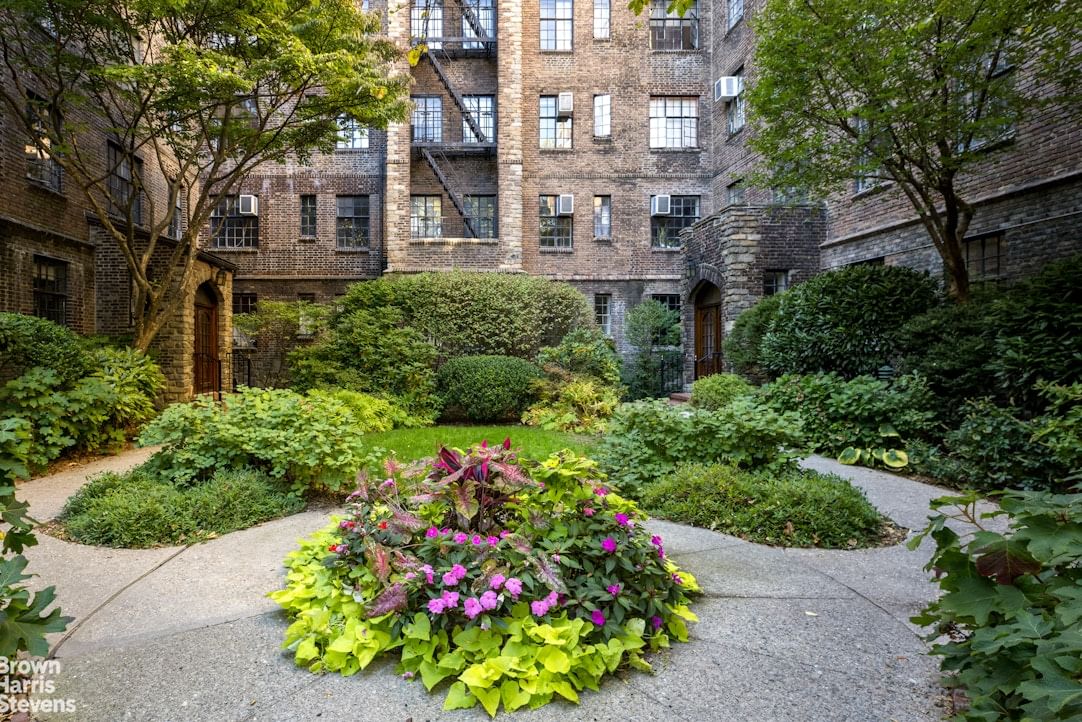 Real estate property located at 116 PINEHURST D11, New York, Hudson Heights, New York City, NY