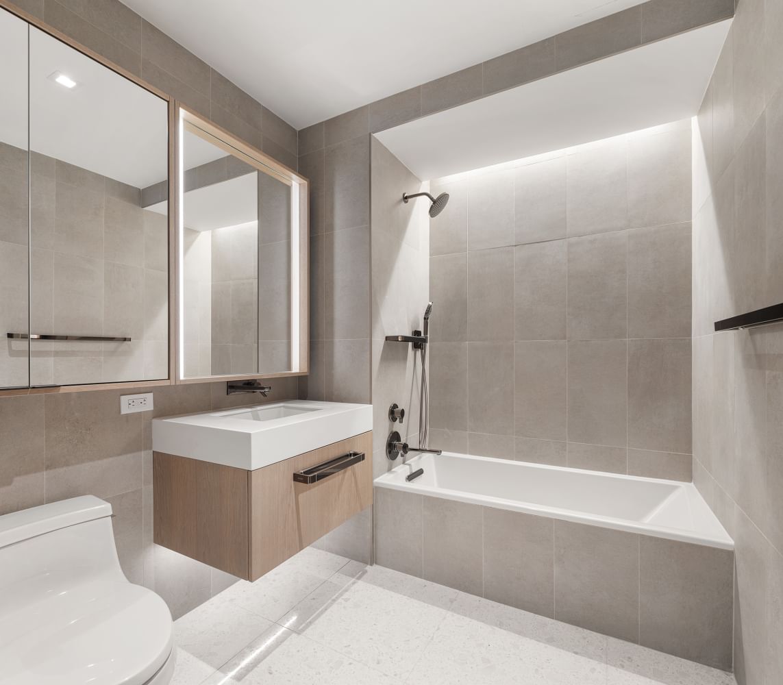 Real estate property located at 77 GREENWICH #36B, New York, Financial District, New York City, NY