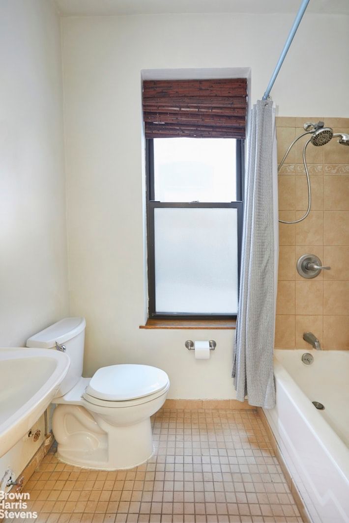 Real estate property located at 347 44TH #4RW, New York, Hells Kitchen, New York City, NY