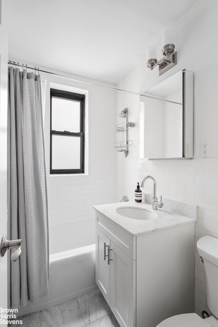Real estate property located at 305 72ND #5AN, New York, Lenox Hill, New York City, NY
