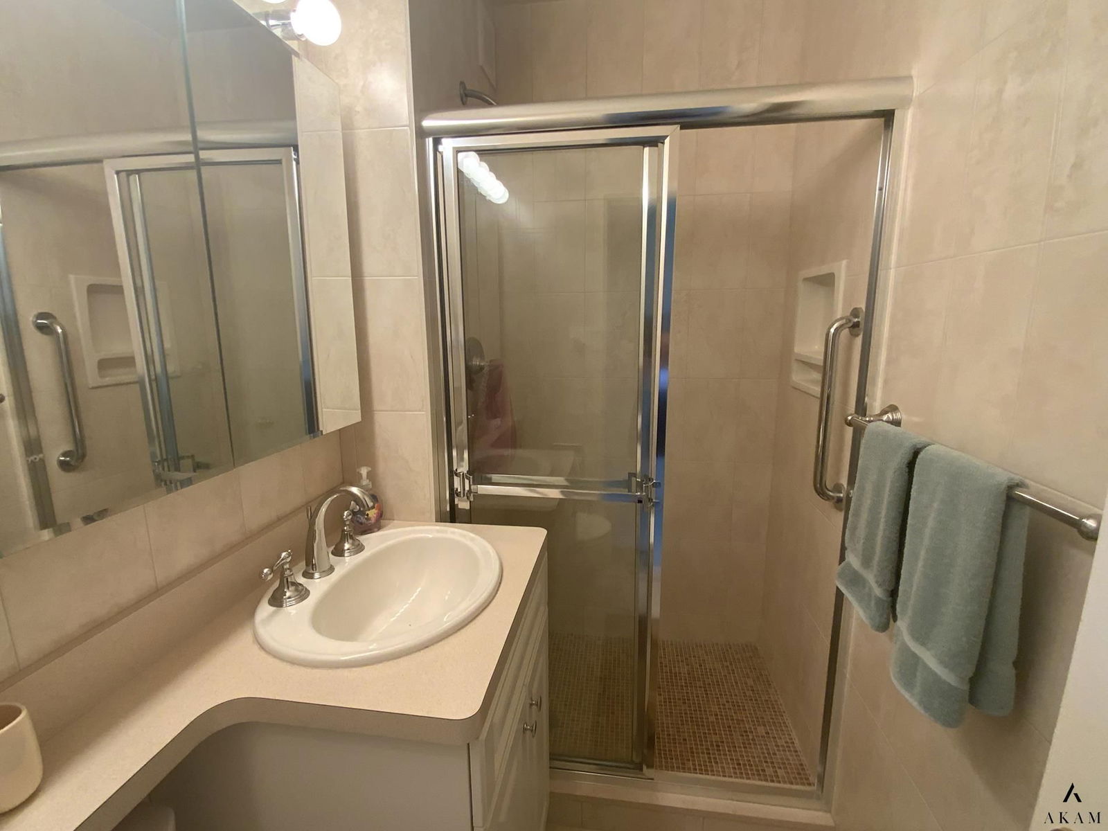 Real estate property located at 271-10 Grand Central #15-G, Queens, Glen Oaks, New York City, NY