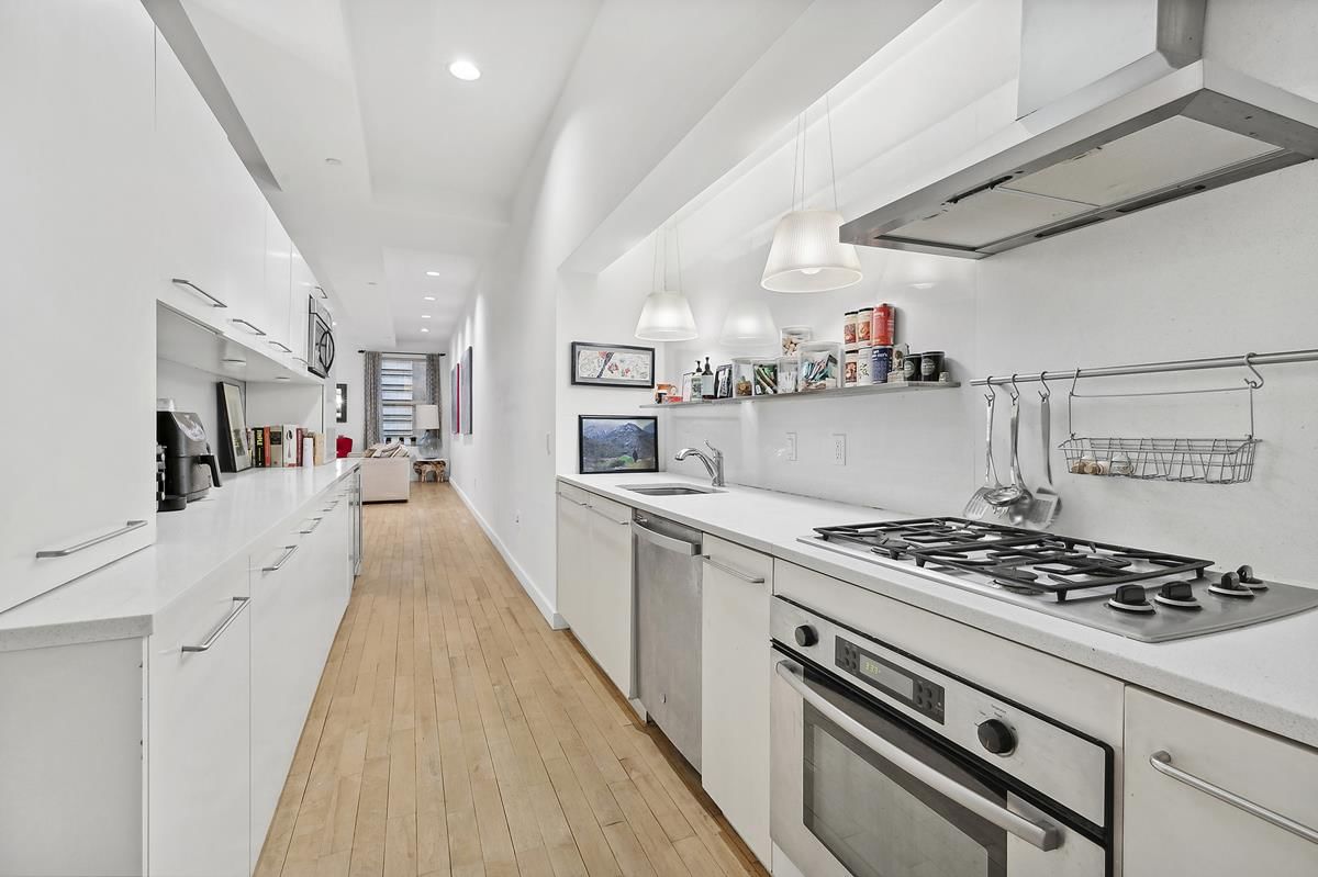 Real estate property located at 15 Broad #1224, New York, Financial District, New York City, NY