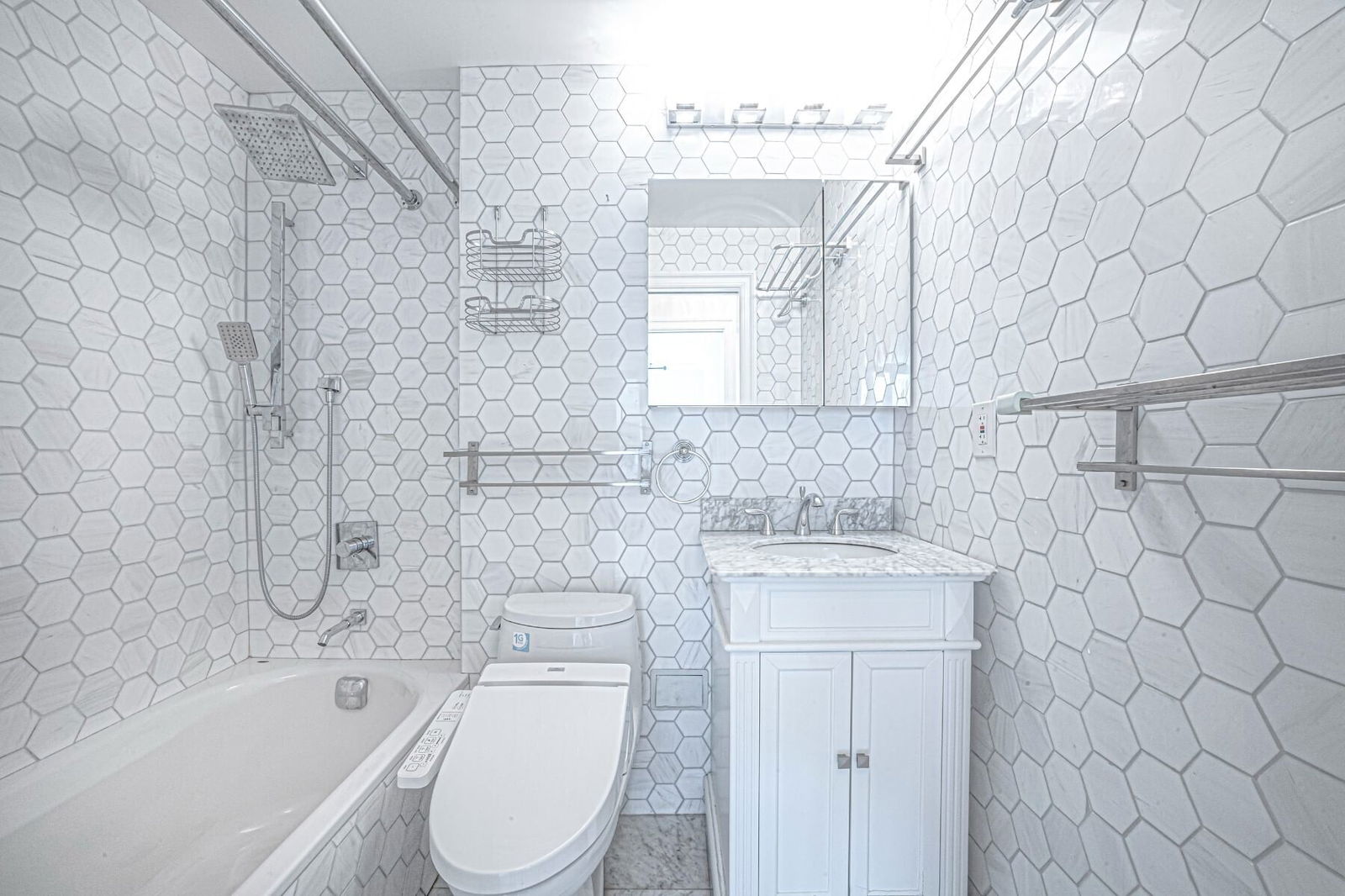 Real estate property located at 200 Rector #7F, New York, Battery Park, New York City, NY