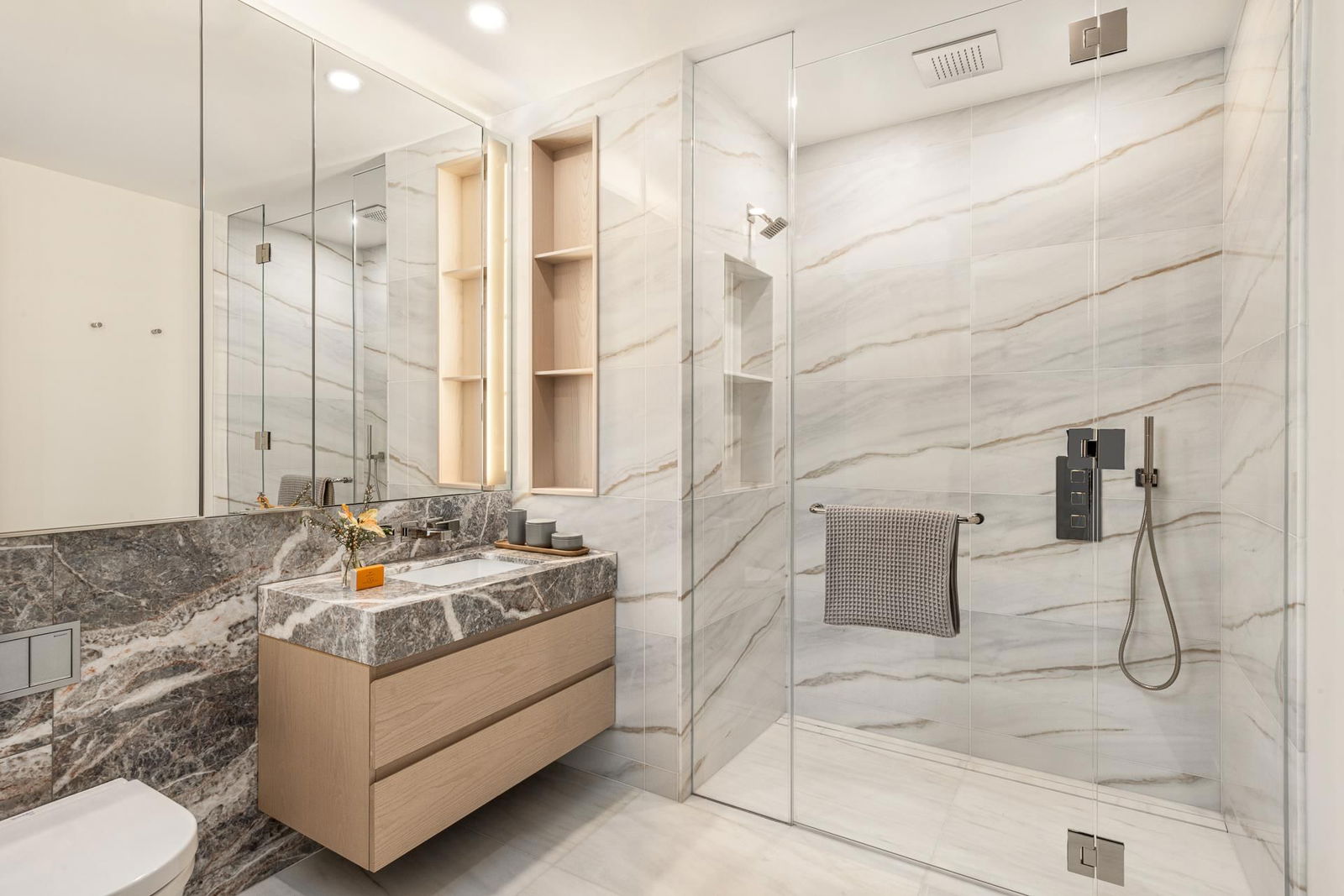 Real estate property located at 125 GREENWICH #19E, New York, Financial District, New York City, NY