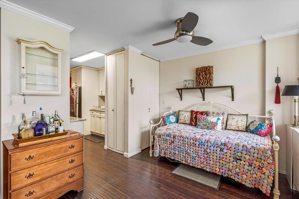 Real estate property located at 2 Bay Club #1-V, Queens, Bay Terrace, New York City, NY