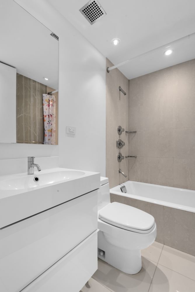 Real estate property located at 21 END #321/421, New York, Battery Park City, New York City, NY