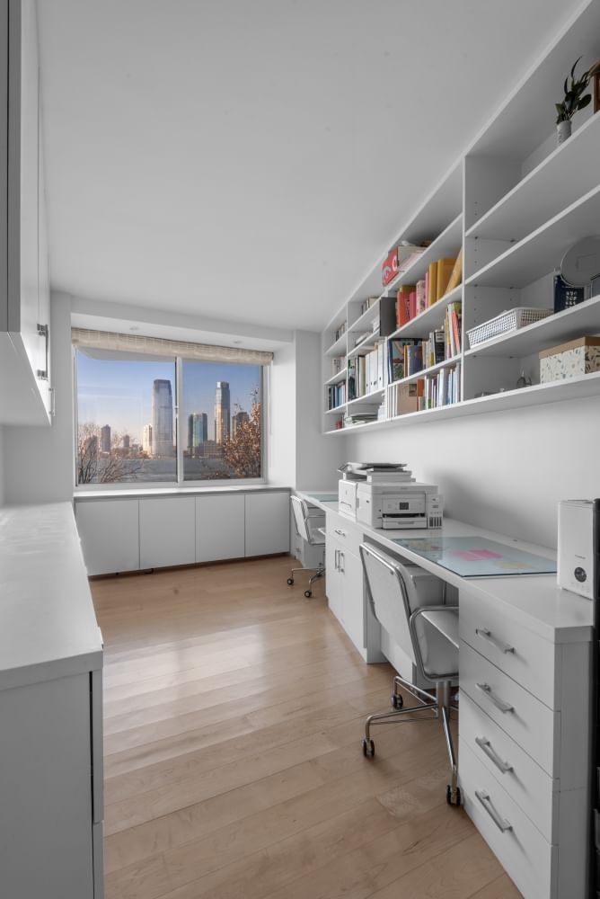 Real estate property located at 21 END #321/421, New York, Battery Park City, New York City, NY