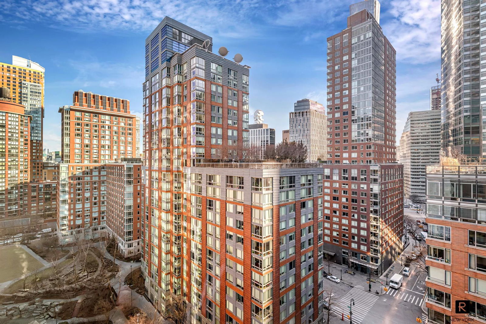 Real estate property located at 2 River #15-R, New York, Battery Park City, New York City, NY