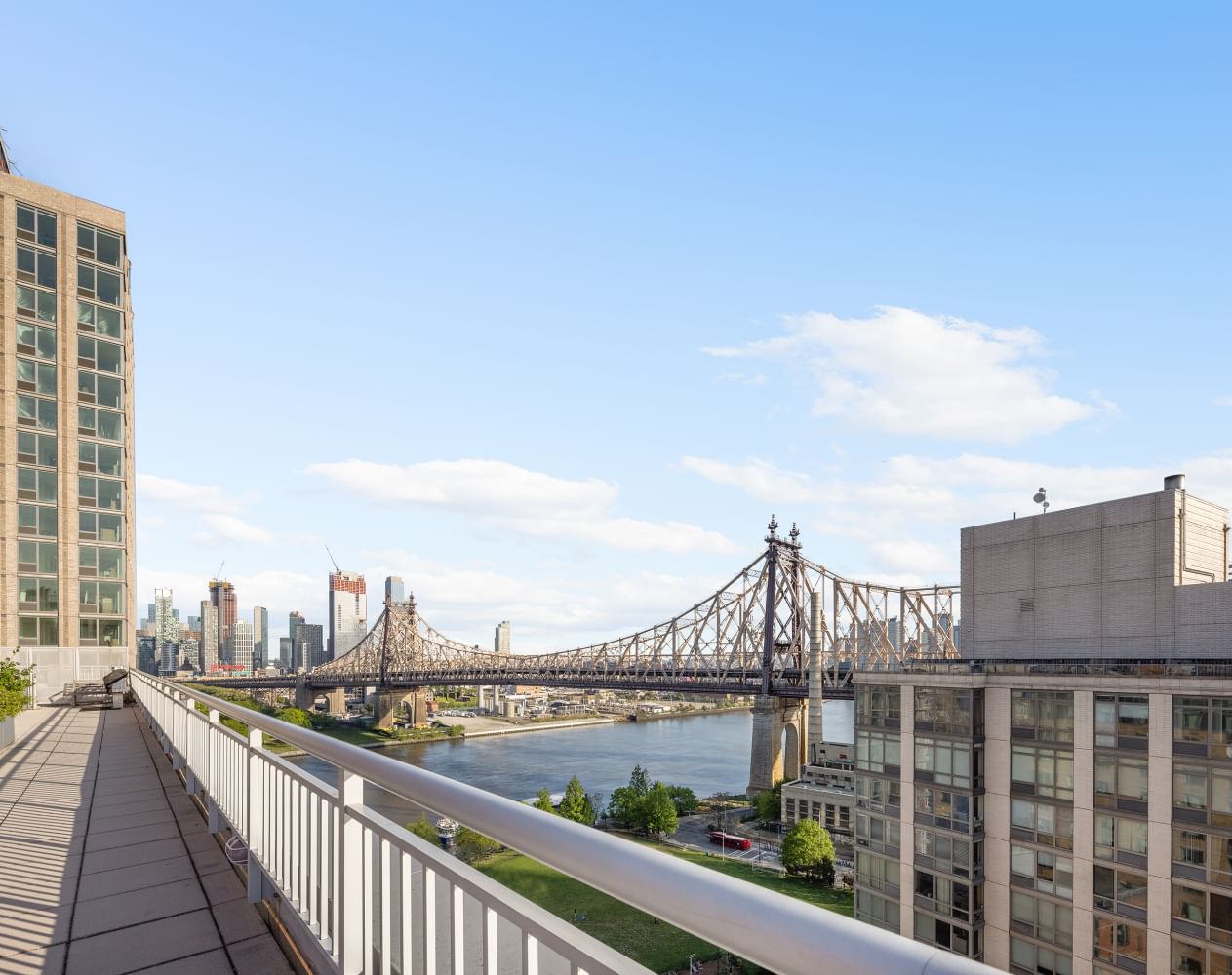 Real estate property located at 425 MAIN #16B, New York, Roosevelt Island, New York City, NY