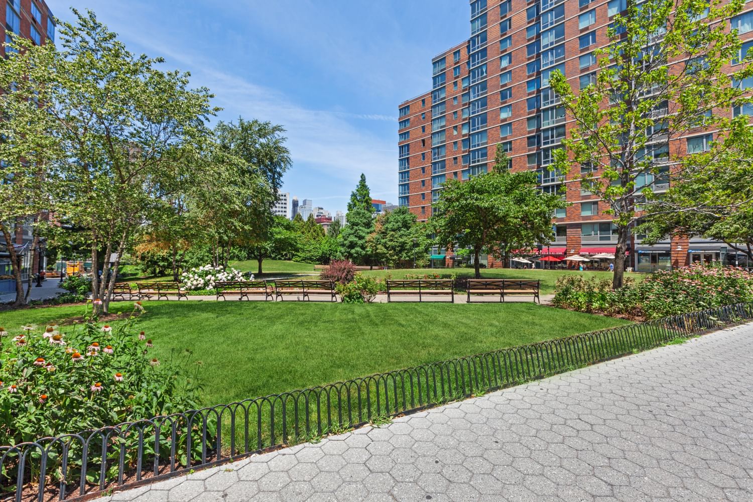 Real estate property located at 425 MAIN #16B, New York, Roosevelt Island, New York City, NY
