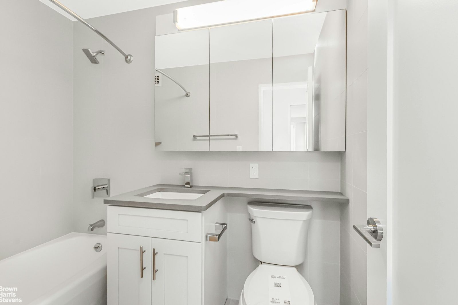 Real estate property located at 3333 HENRY HUDSON #8V, Bronx, Central Riverdale, New York City, NY
