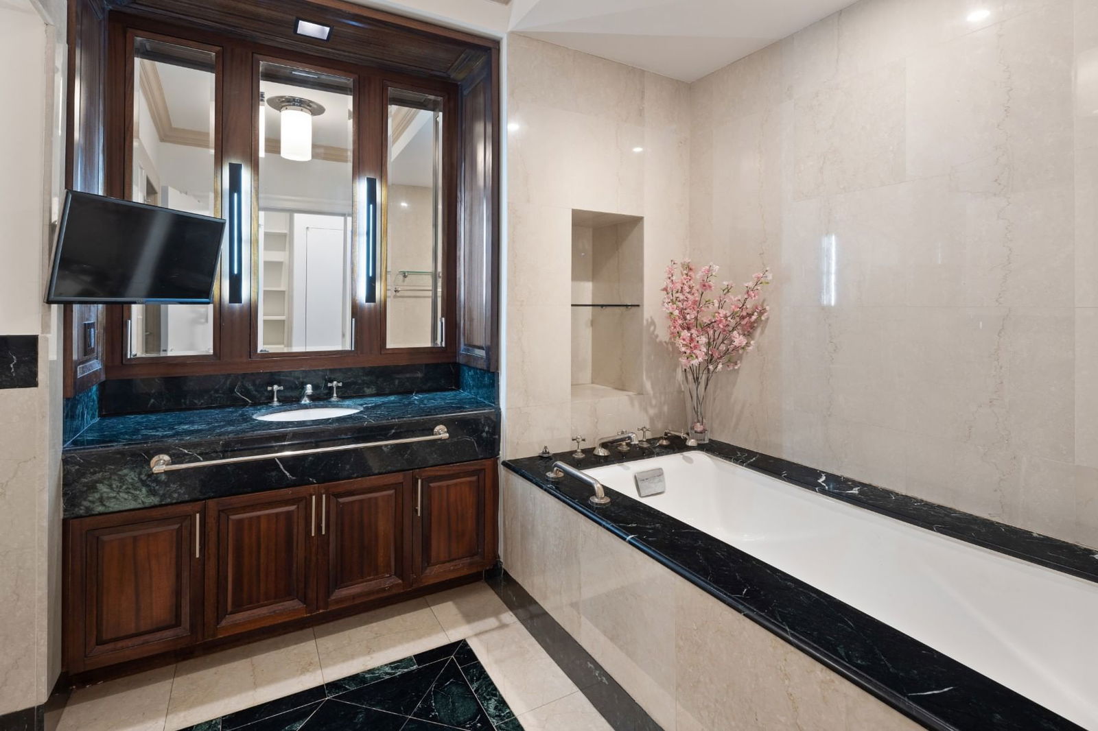 Real estate property located at 55 Wall #708, New York, Financial District, New York City, NY