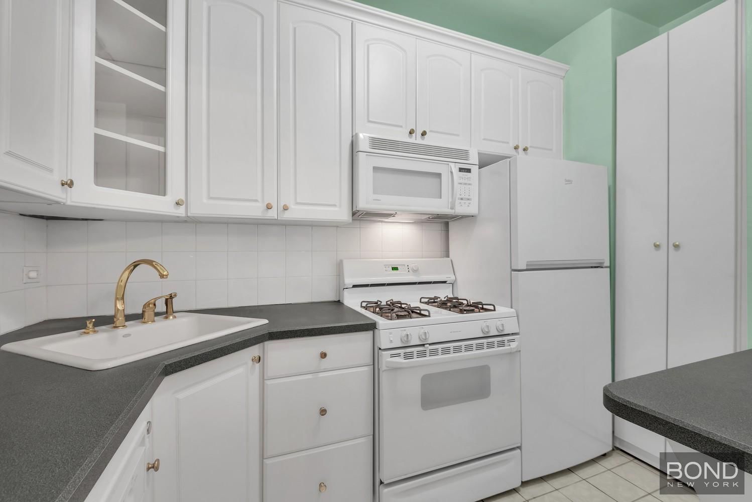 Real estate property located at 360 72nd B803, New York, Lenox Hill, New York City, NY