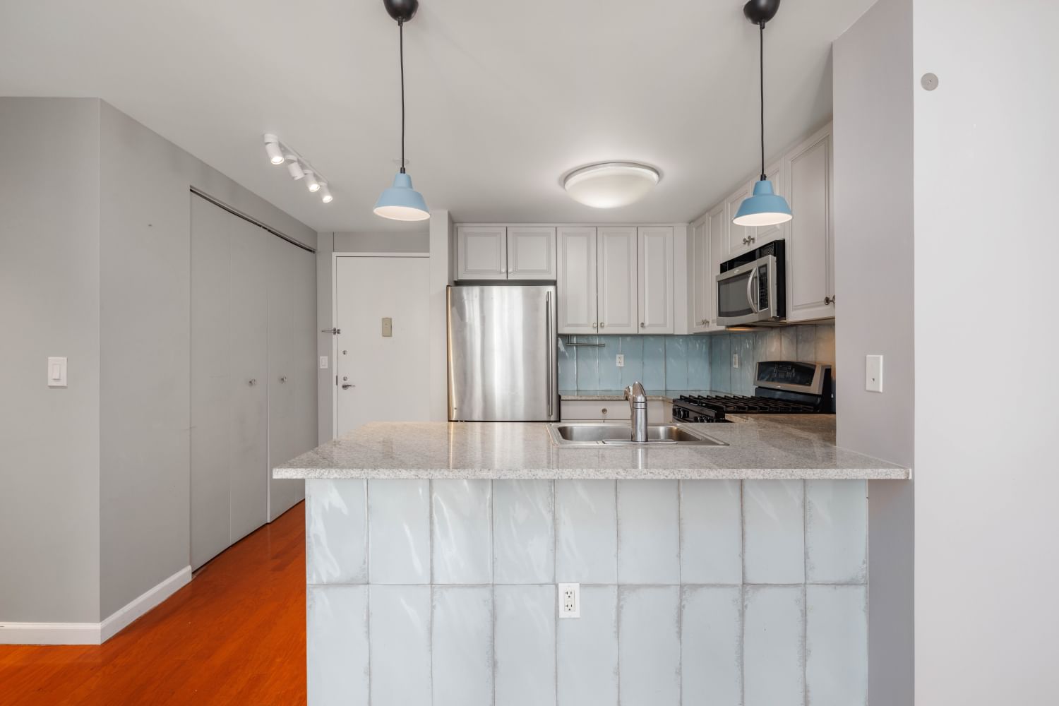 Real estate property located at 425 MAIN #10J, New York, Roosevelt Island, New York City, NY