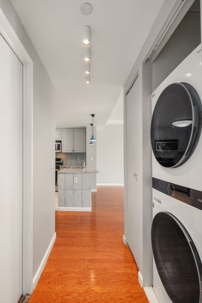 Real estate property located at 425 MAIN #10J, New York, Roosevelt Island, New York City, NY