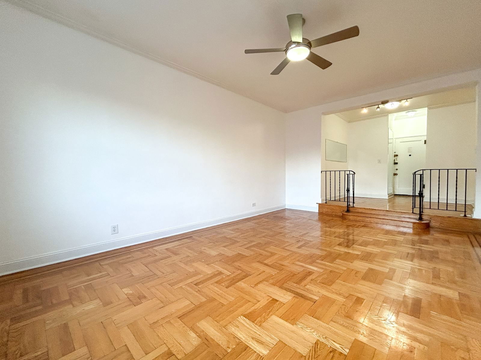 Real estate property located at 100 Bennett #6G, New York, Washington & Hudson Heights, New York City, NY