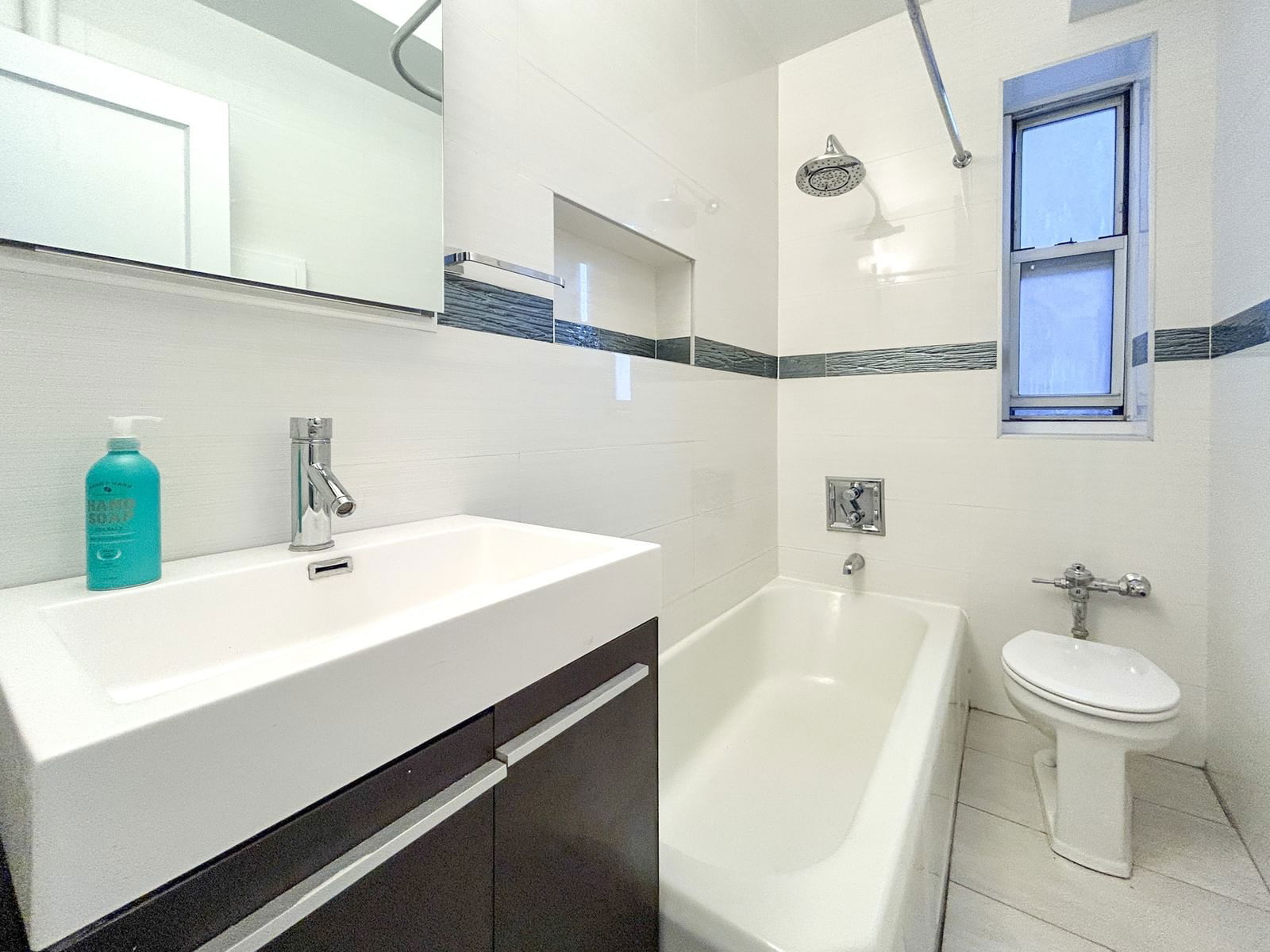 Real estate property located at 100 Bennett #6G, New York, Washington & Hudson Heights, New York City, NY