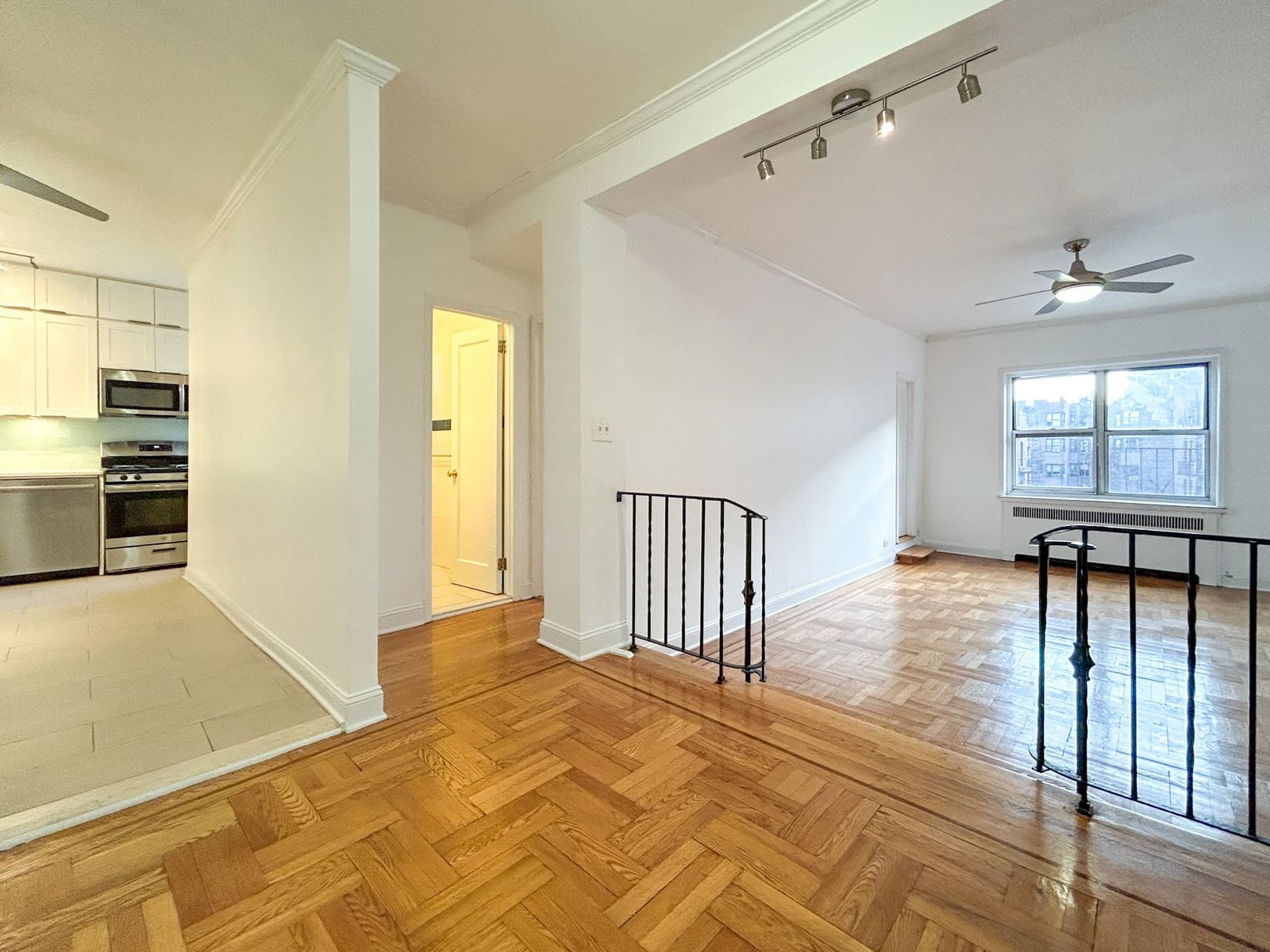 Real estate property located at 100 Bennett #6G, New York, Washington & Hudson Heights, New York City, NY