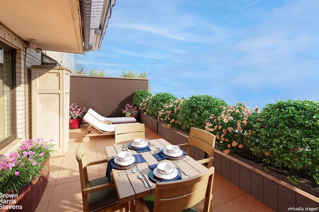 Real estate property located at 530 72ND #19E, New York, Lenox Hill, New York City, NY