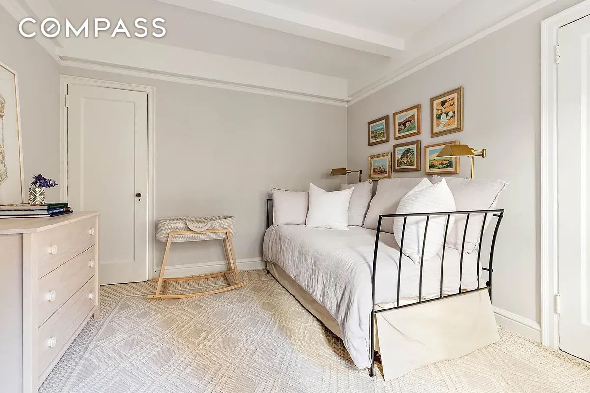 Real estate property located at 151 83rd #5E, New York, Upper East Side, New York City, NY