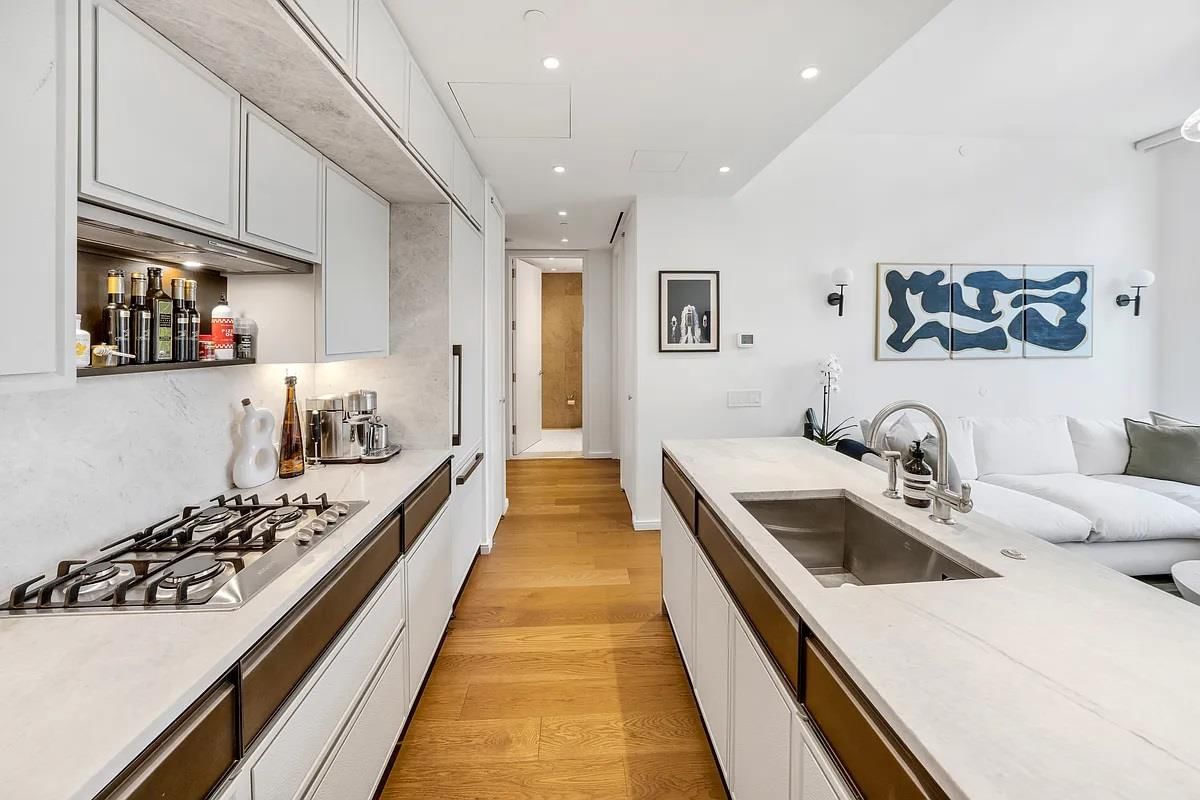 Real estate property located at 5 BEEKMAN #18C, New York, Fulton/seaport, New York City, NY