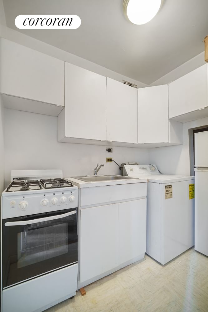 Real estate property located at 525 86TH #3E, New York, Yorkville, New York City, NY