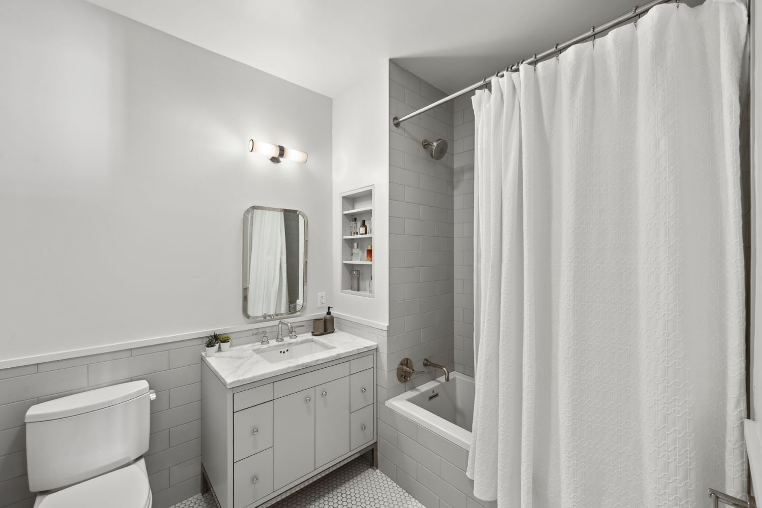 Real estate property located at 1 CLINTON #19A, Kings, Brooklyn Heights, New York City, NY