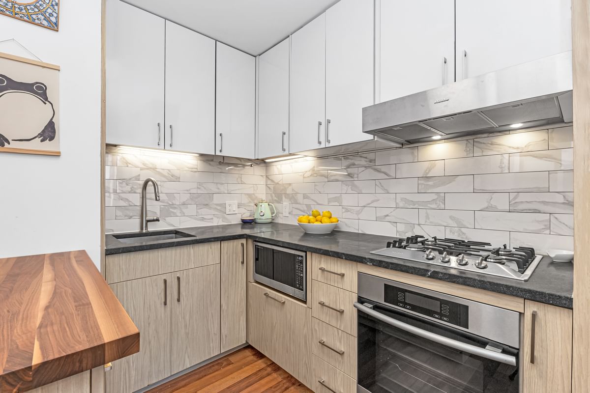 Real estate property located at 206 95TH #7C, New York, Yorkville, New York City, NY