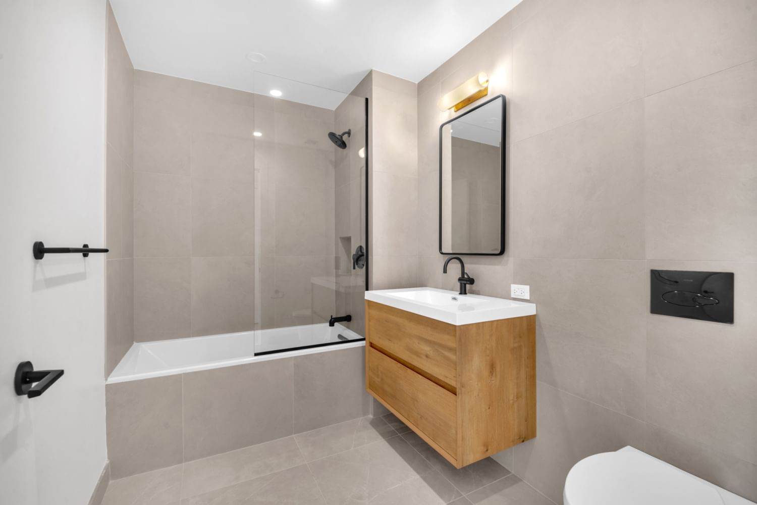 Real estate property located at 24 HUNTINGTON, Kings, Red Hook, New York City, NY
