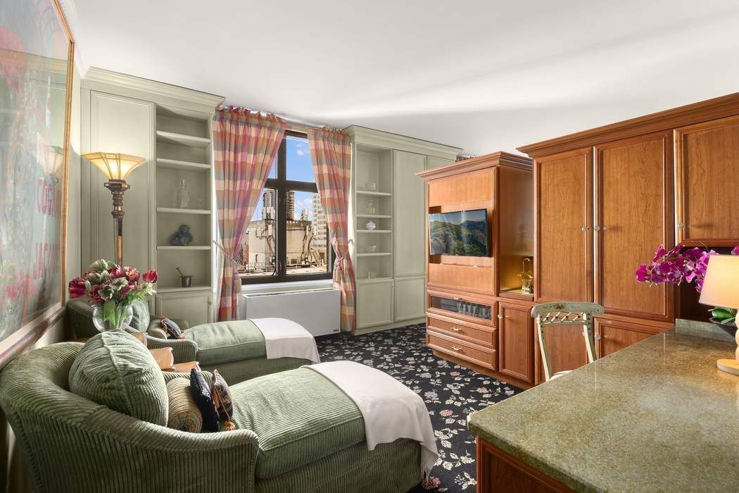Real estate property located at 188 70th #18B, New York, Lenox Hill, New York City, NY
