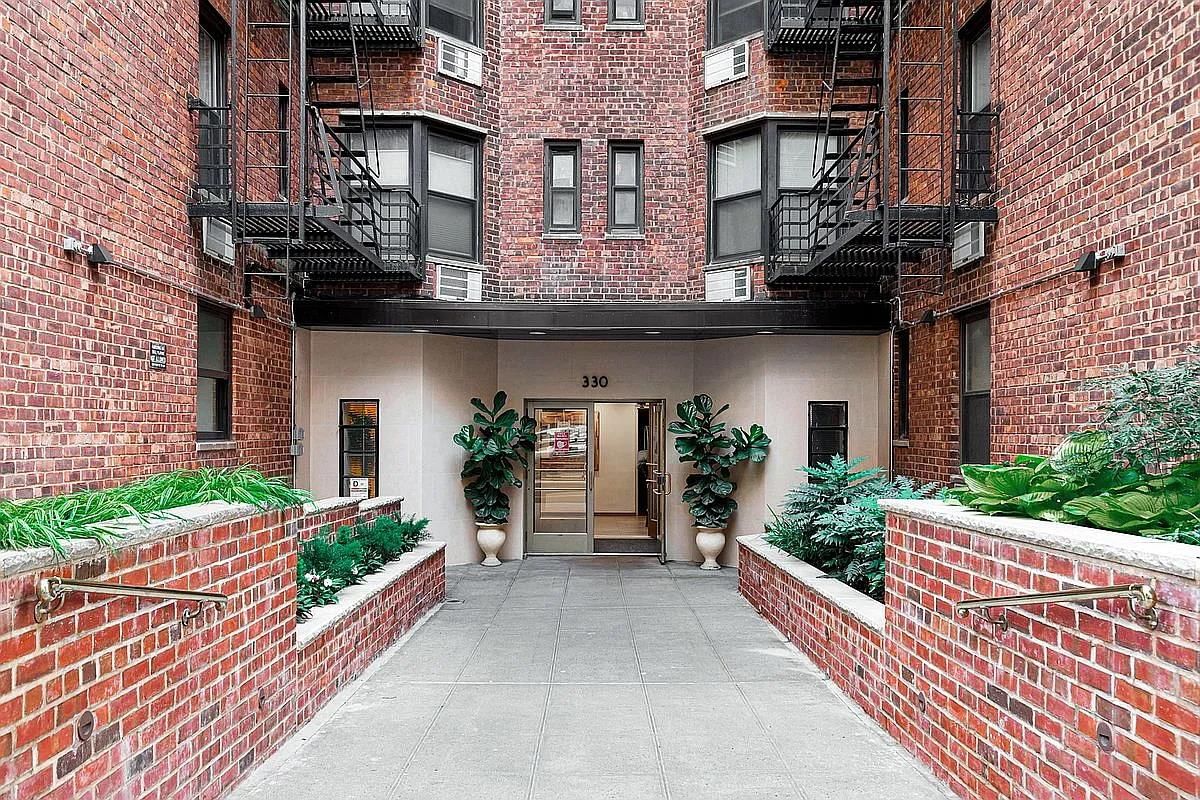 Real estate property located at 330 70TH #4EF, New York, Lenox Hill, New York City, NY
