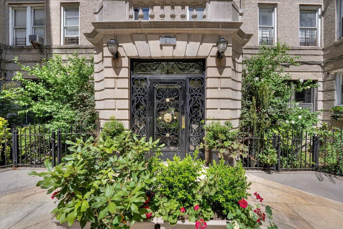Real estate property located at 811 WALTON F19, Bronx, Concourse, New York City, NY