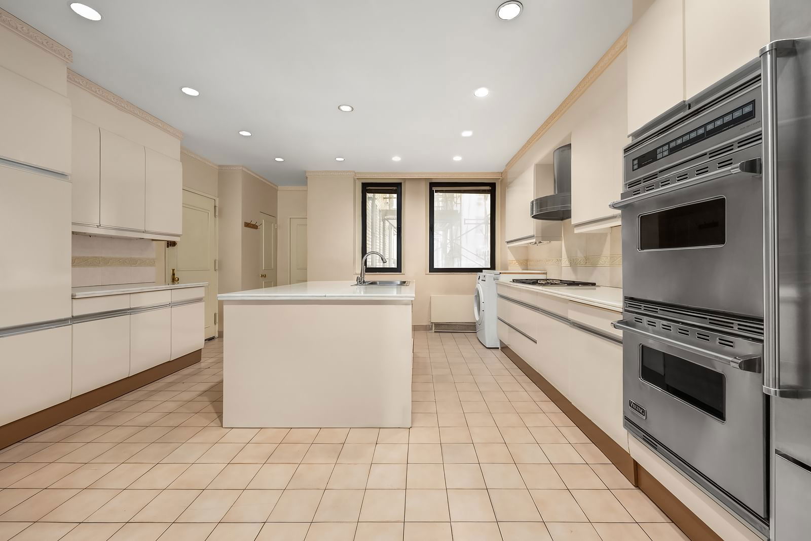 Real estate property located at 2 88th #2A, New York, Carnegie Hill, New York City, NY